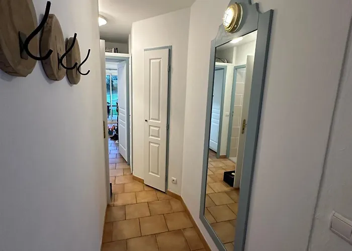 Cosy Ground Floor 4005,la Du Golf Apartament