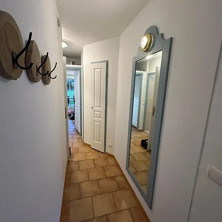 Cosy Ground Floor 4005,la Du Golf Appartement